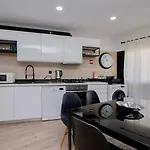 New Casa Da Rocha * بورتيماو